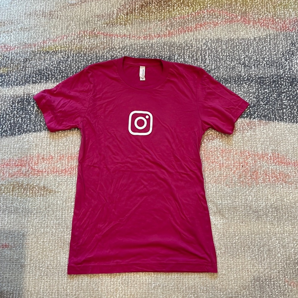 Brand New w/o tag Instagram tee from Facebook campus size XS